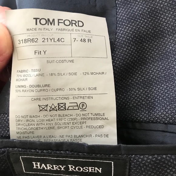 TOM FORD SUIT - Picture 10 of 12